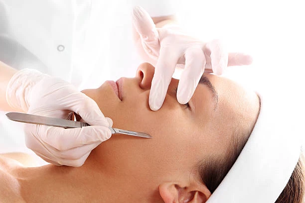 Online Dermaplaning Training Course